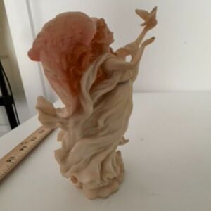 seraphim classics angel fig. the dedication angel